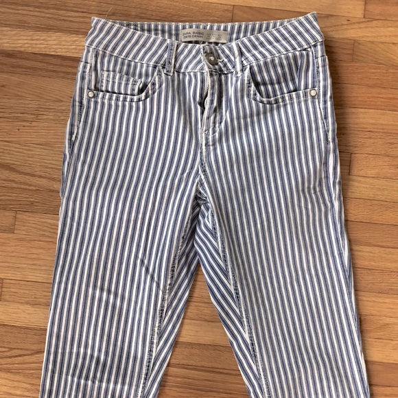 Zara Basic - $8.00! - Picture 4 of 8